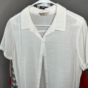 Medium Wild stag white button down shirt